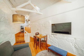 Charming Tiny House by Hosty